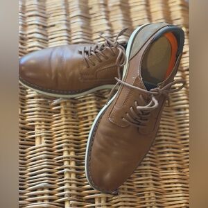 Youth /Boys Brown Leather Shoes size 7